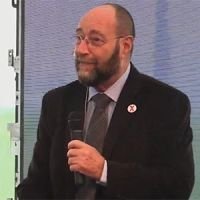RETIBRAINING - NEUMOENCÉFALO